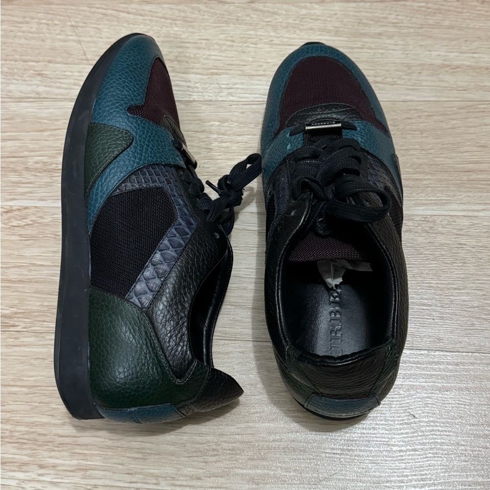 Burberry sneakers